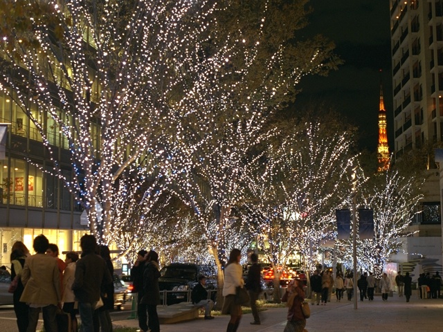 ロンドン・パリ・東京のクリスマスイルミネーション